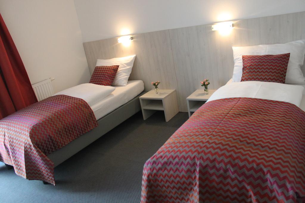 Best Sleep Hotel Spielberg Bei Knittelfeld Exterior foto